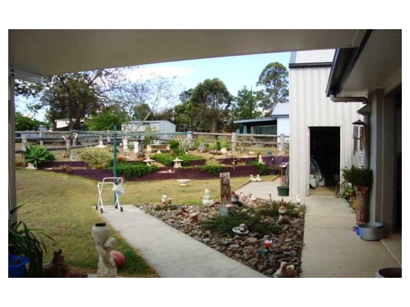 Blackbutt QLD 4306