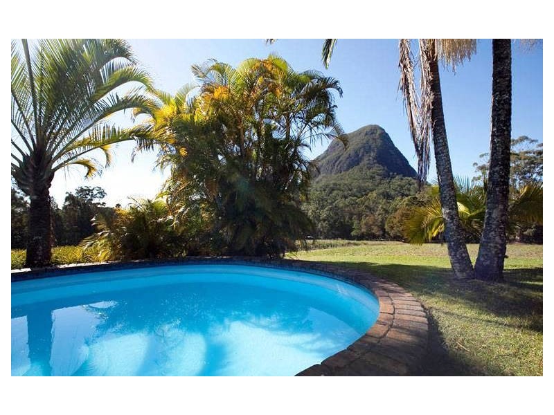 Glass House Mountains QLD 4518