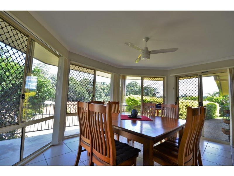 11 Killarney Crescent, Nambour QLD 4560