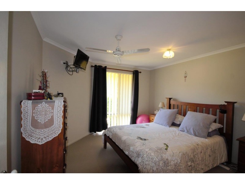 11 Killarney Crescent, Nambour QLD 4560