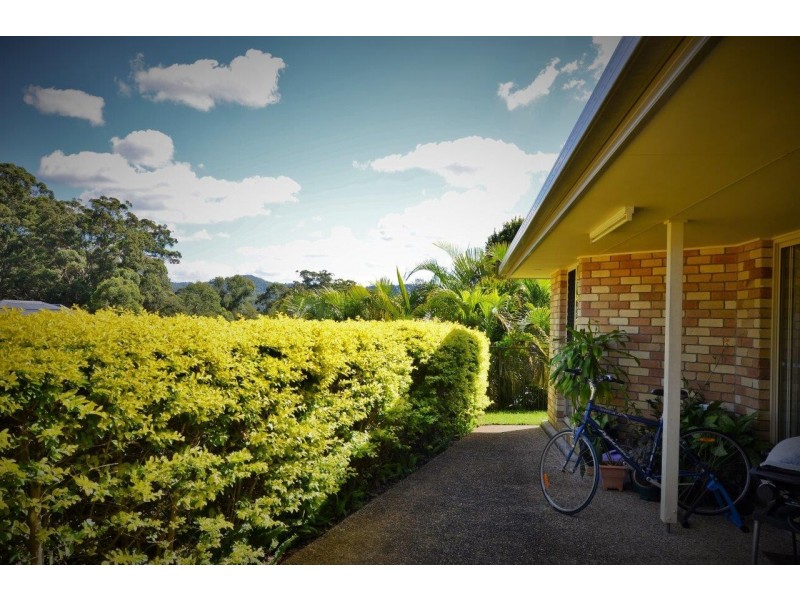 11 Killarney Crescent, Nambour QLD 4560