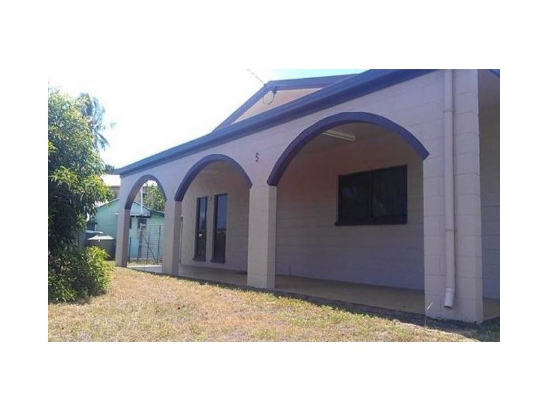 Cowley Beach QLD 4871