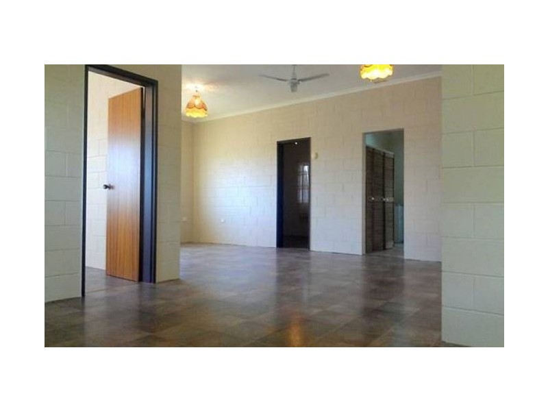 Cowley Beach QLD 4871