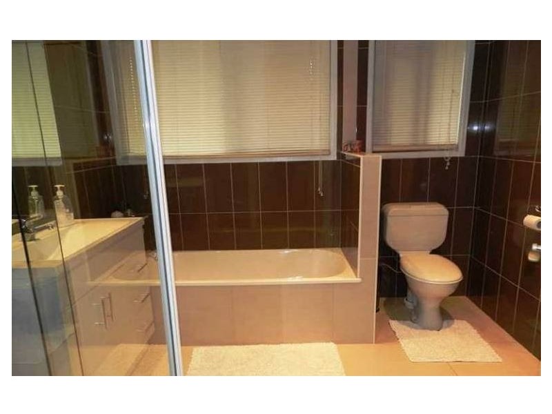 Boyne Island QLD 4680