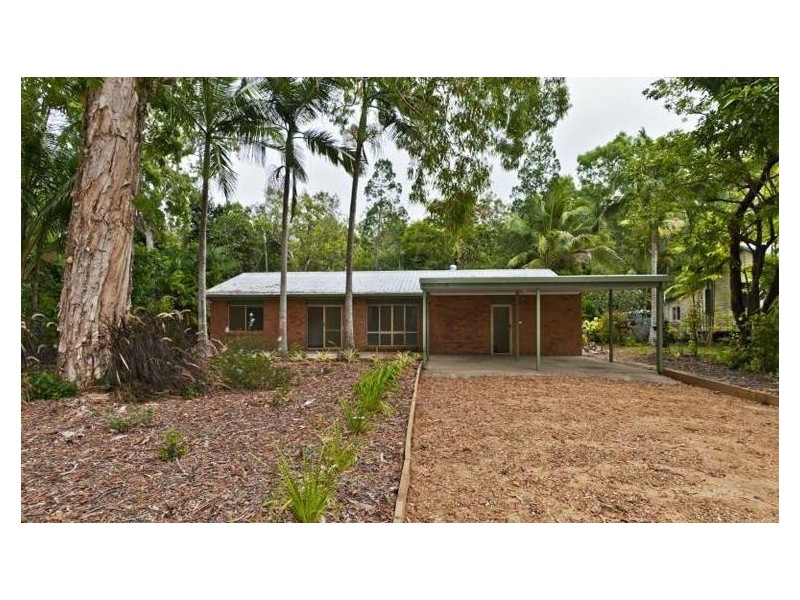 Oak Beach QLD 4877