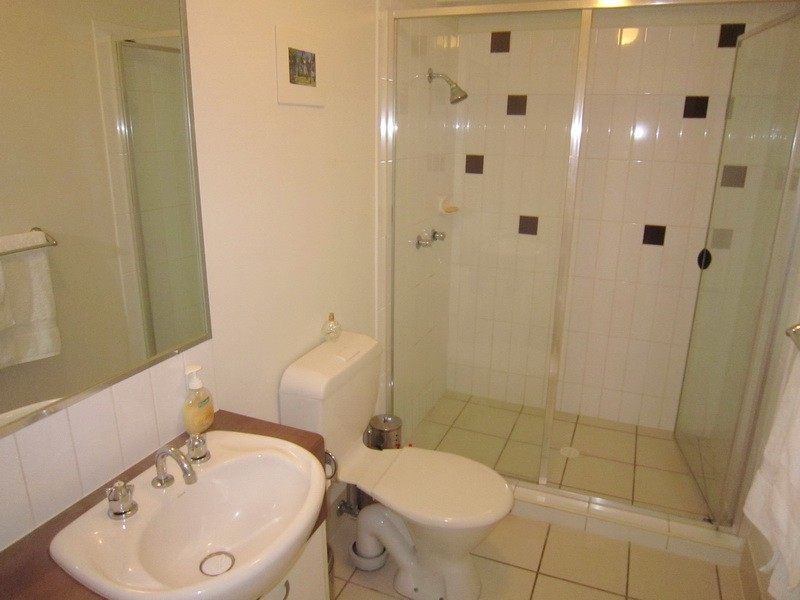 83 Dibar St, Wynnum QLD 4178