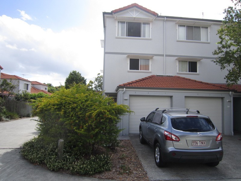 83 Dibar St, Wynnum QLD 4178