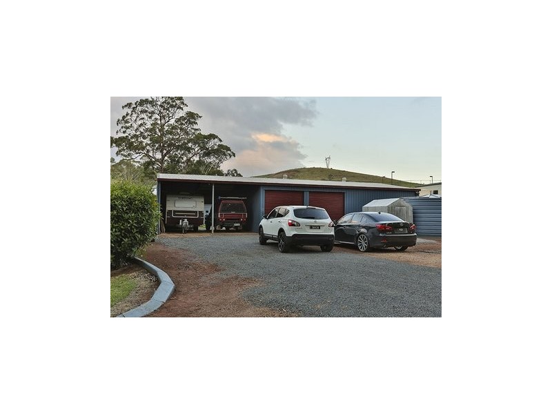 Hampton QLD 4352