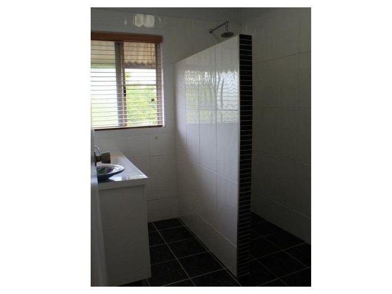 Maria Creeks QLD 4855