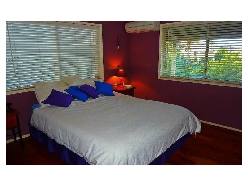 Eagle Heights QLD 4271