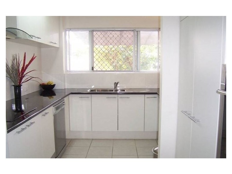 Sandstone Point QLD 4511
