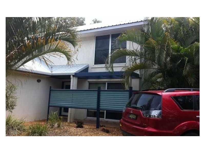 Moore Park Beach QLD 4670