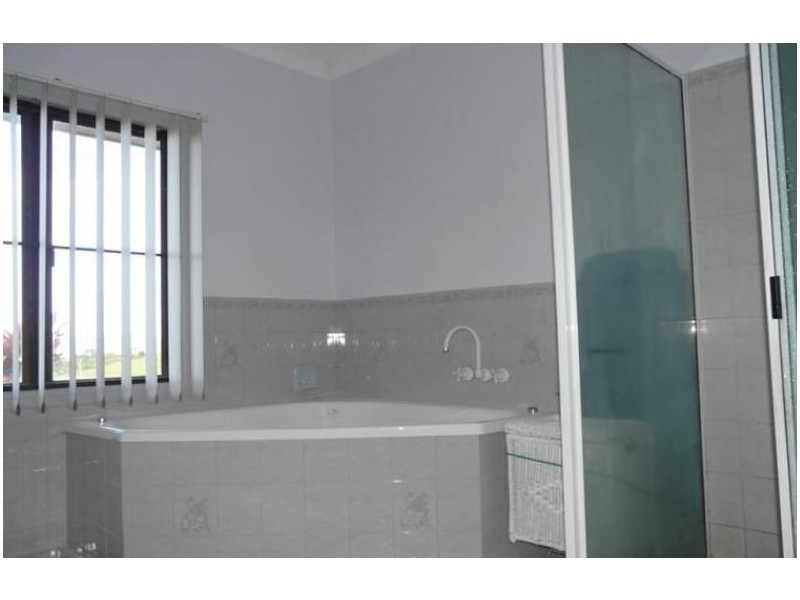 Pin Gin Hill QLD 4860