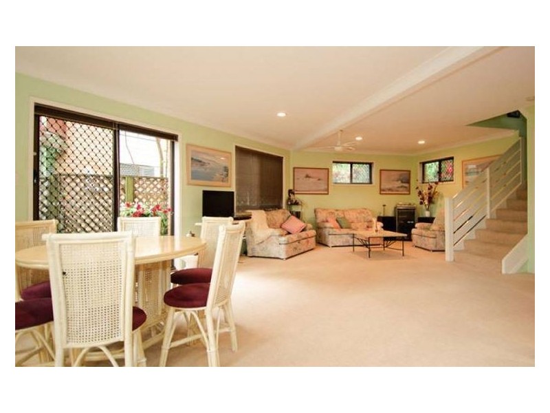 Ashmore QLD 4214
