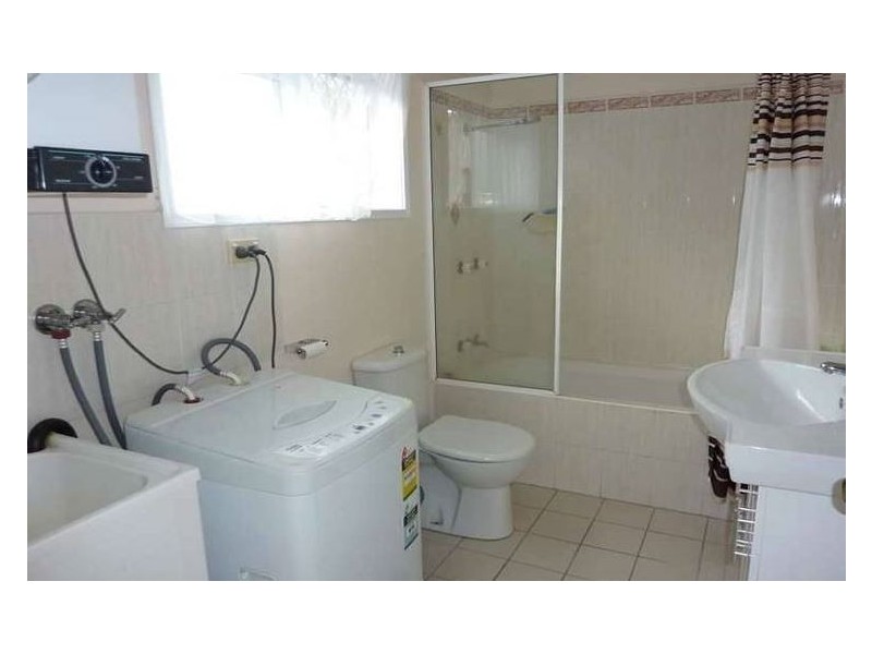 Mooroobool QLD 4870