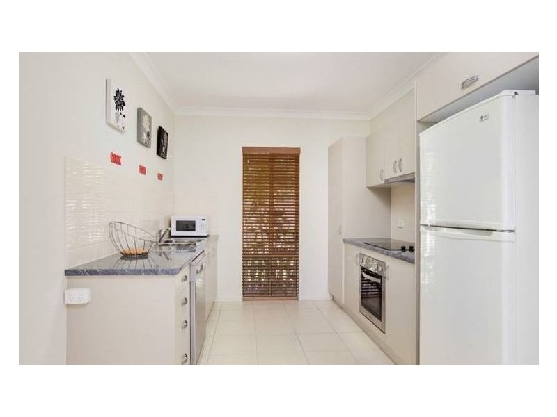 34 Altona Street, Bentley Park QLD 4869