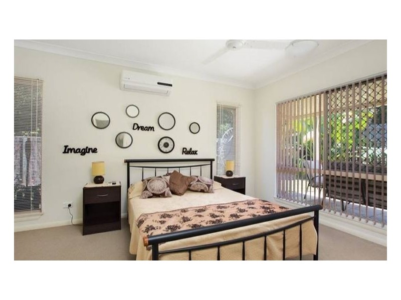 34 Altona Street, Bentley Park QLD 4869
