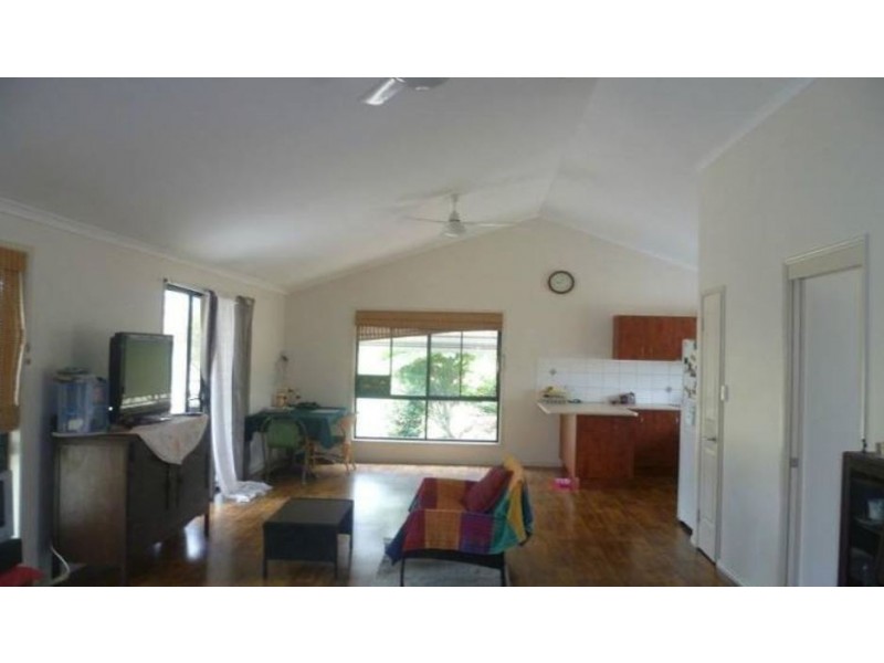 Buxton QLD 4660