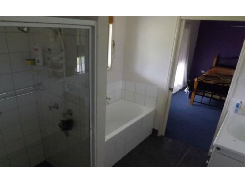 Buxton QLD 4660