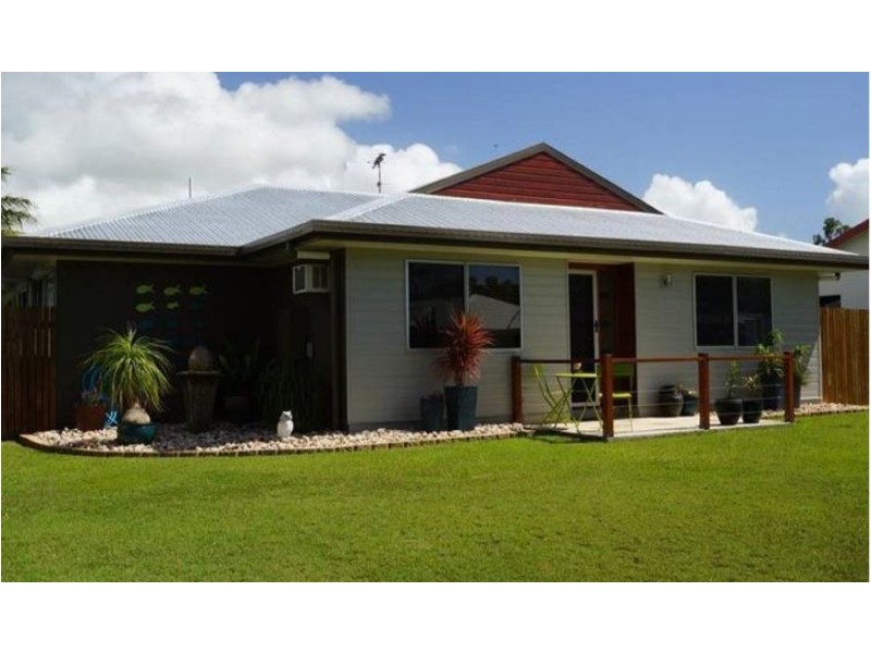 Armstrong Beach QLD 4737
