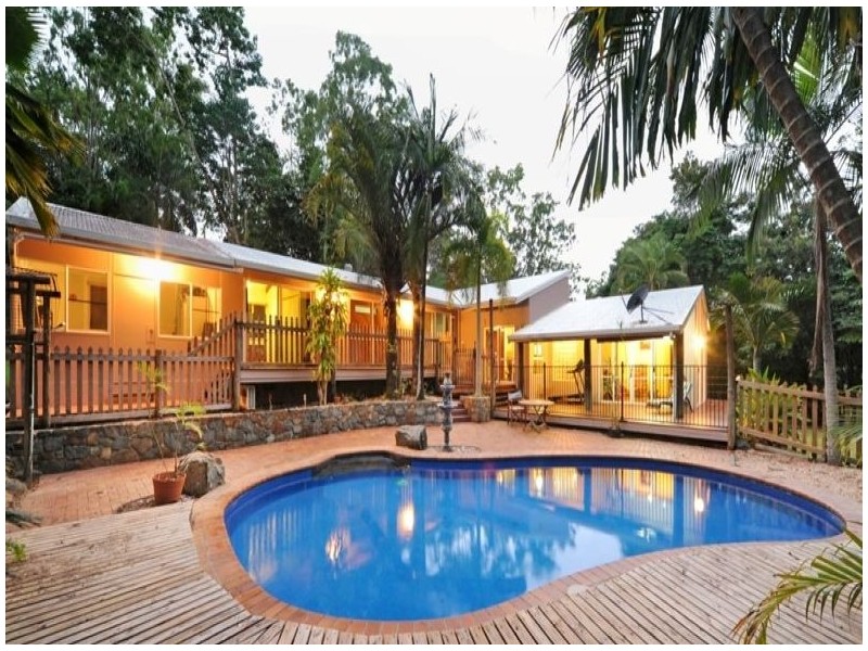 Sugarloaf QLD 4800