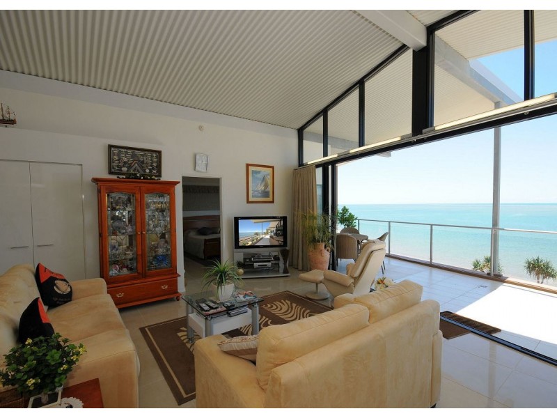 Urangan QLD 4655