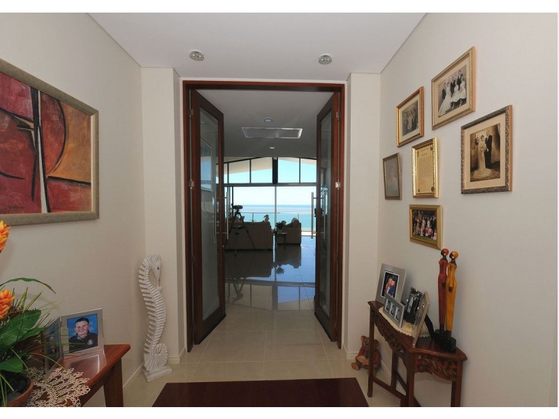 Urangan QLD 4655