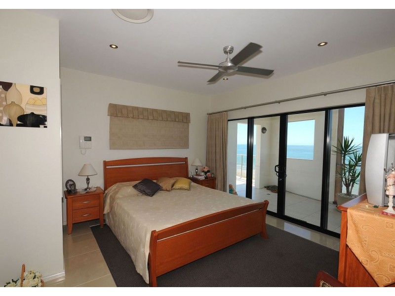 Urangan QLD 4655