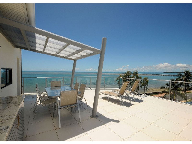 Urangan QLD 4655
