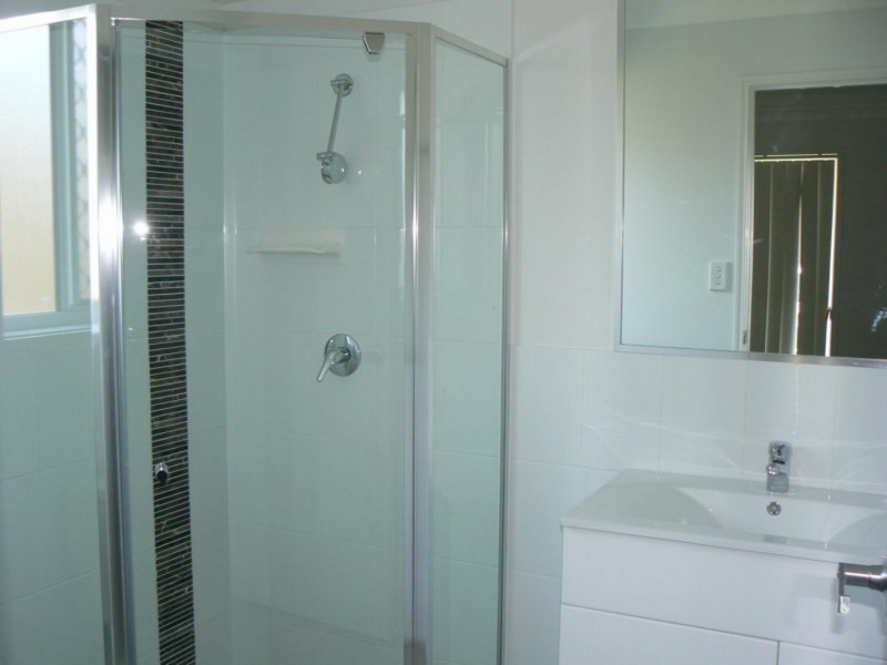 27 Bluejay Circuit, Morayfield QLD 4506