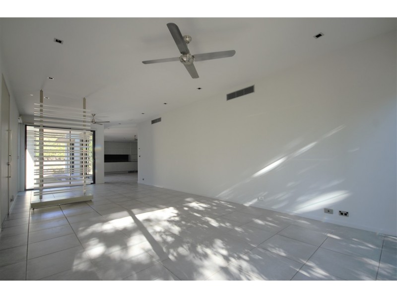 41 Shore Crescent, Bulimba QLD 4171