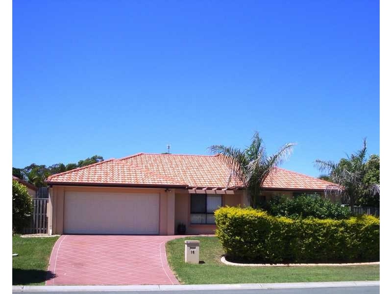 16 Eton Drive, Oxenford QLD 4210
