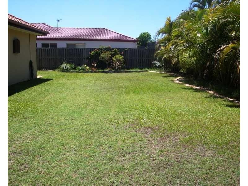 16 Eton Drive, Oxenford QLD 4210