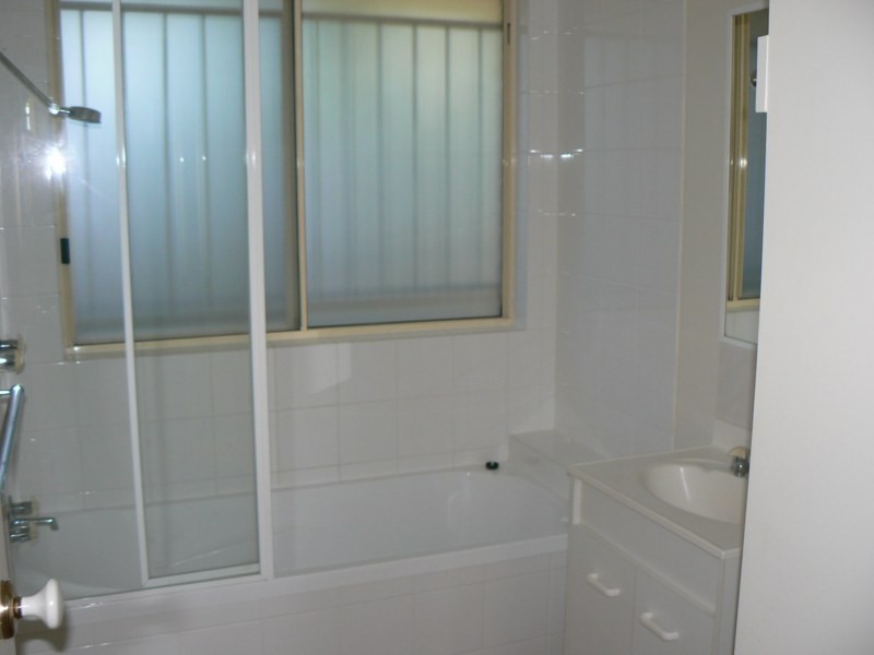 24 Brock Street, Cannon Hill QLD 4170