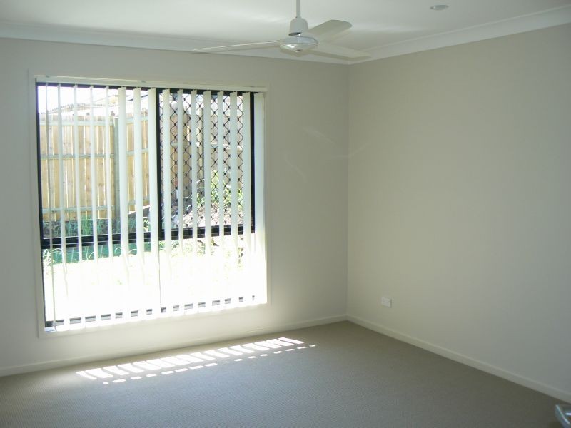 11 Brighton Street, Raceview QLD 4305