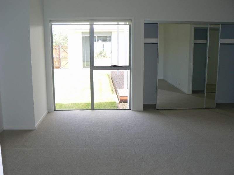 24 Macquarie Street, Wakerley QLD 4154