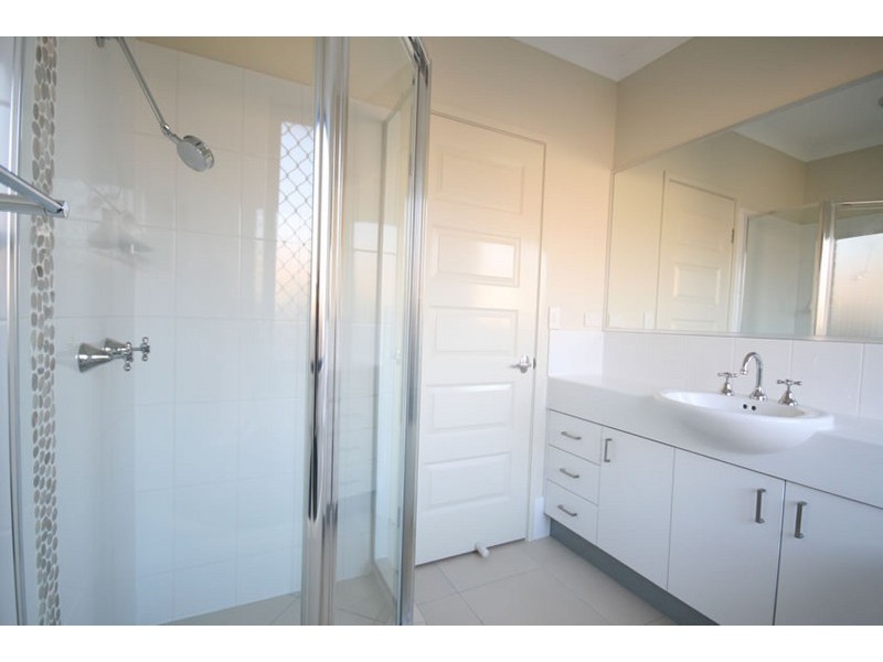 6 Jan Court, Caboolture QLD 4510