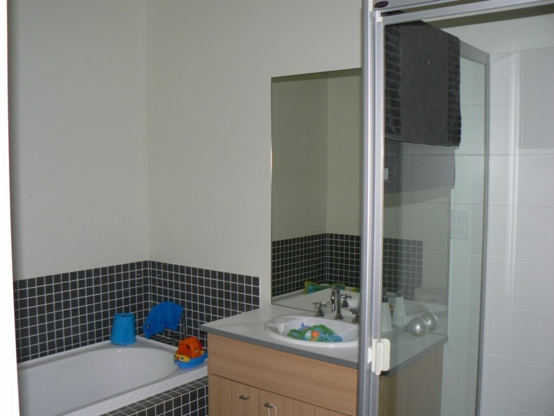 60 Mossvale Drive, Wakerley QLD 4154