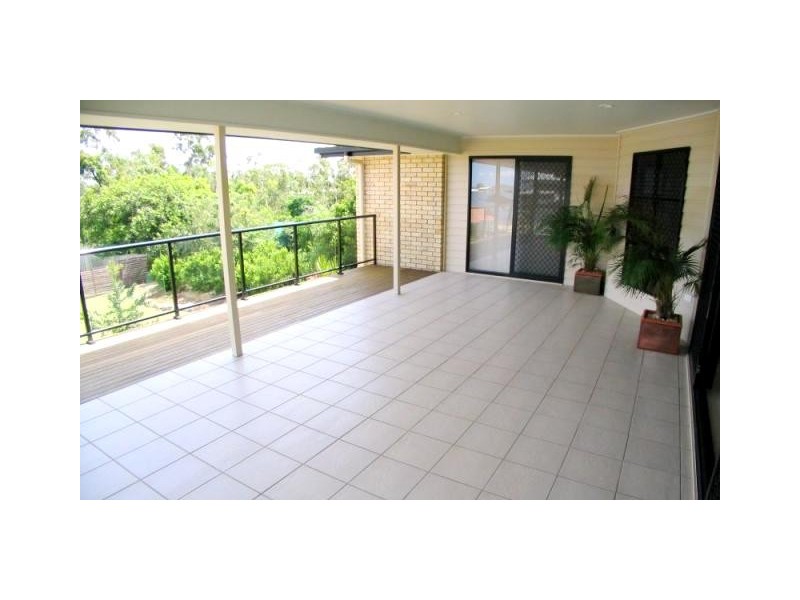 12 Hayes Street, Wakerley QLD 4154