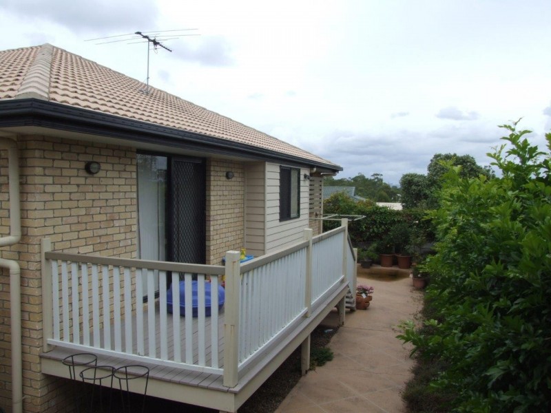 12 Hayes Street, Wakerley QLD 4154