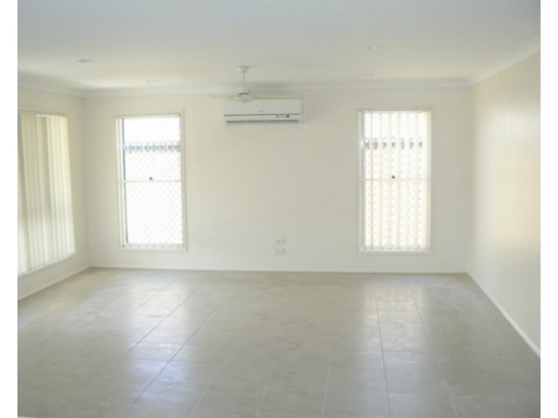 18 Newmarket Drive, Morayfield QLD 4506