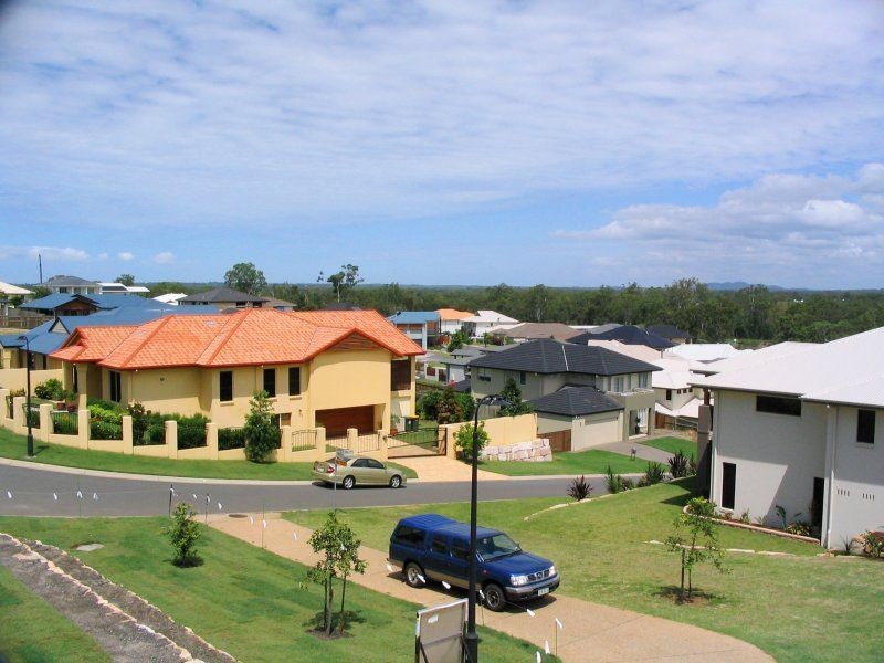 12 Hayes Street, Wakerley QLD 4154