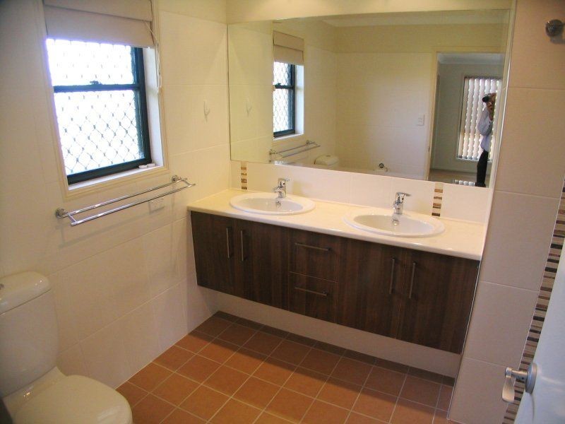 12 Hayes Street, Wakerley QLD 4154