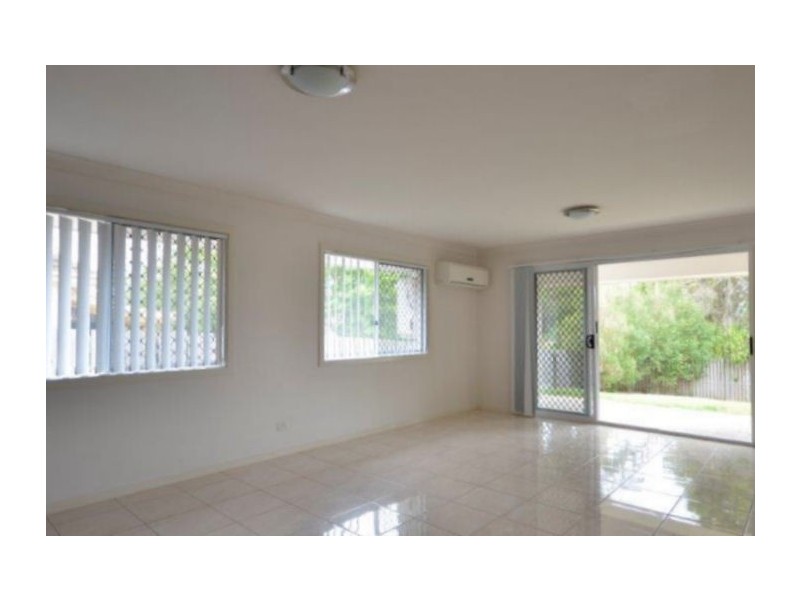 1/10 Toongarra Road, Leichhardt QLD 4305