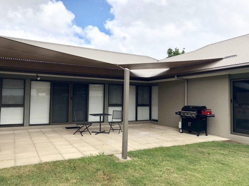 3 Franklin Street, Wakerley QLD 4154