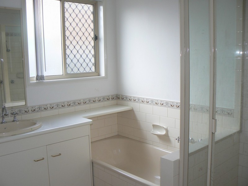 3 Oprah Place, Belmont QLD 4153