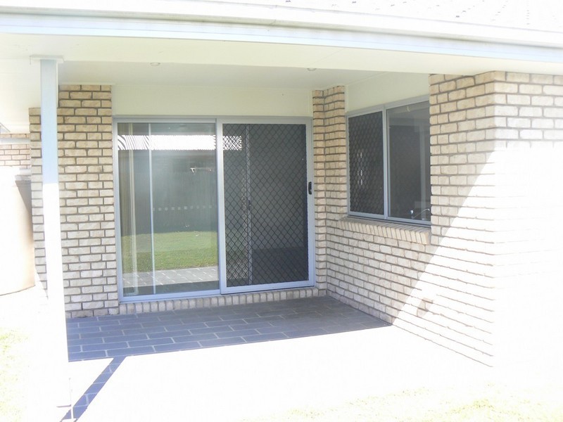 8 Lucy Street, Marsden QLD 4132