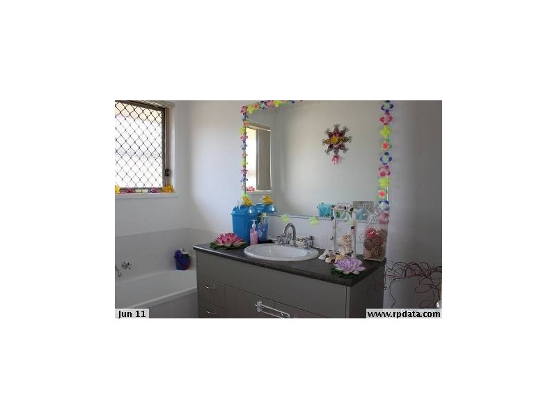 5 Violet Street, Kallangur QLD 4503