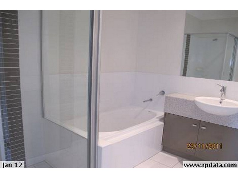 4/3 Edith Street, Wellington Point QLD 4160