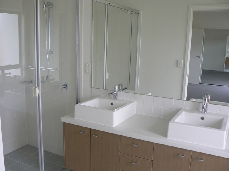 63 Torrens Crescent, Wakerley QLD 4154